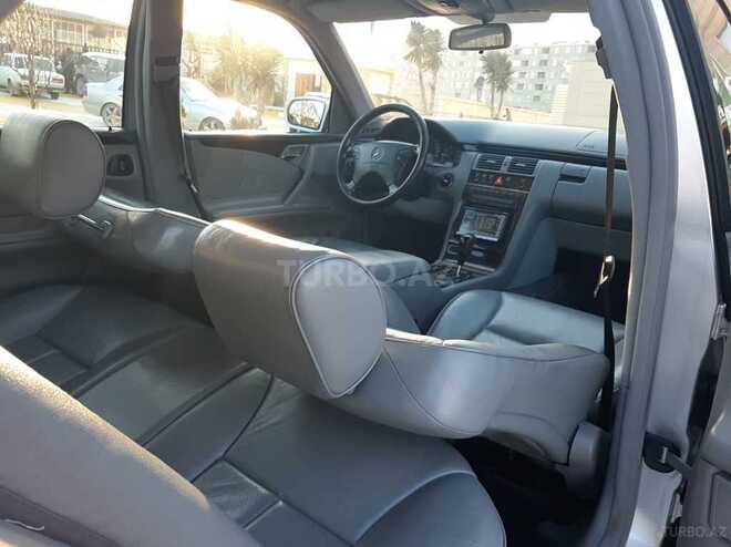 Mercedes E 240 2000, 230,000 km - 2.4 l - Bakı