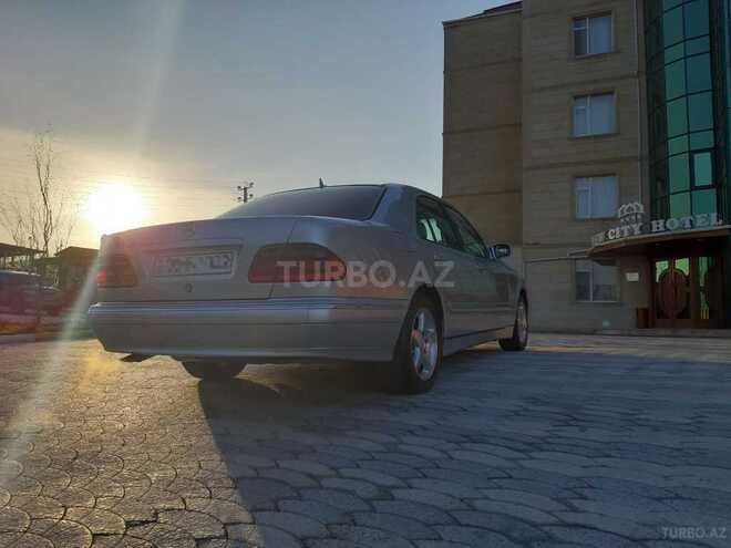 Mercedes E 240 2000, 230,000 km - 2.4 l - Bakı
