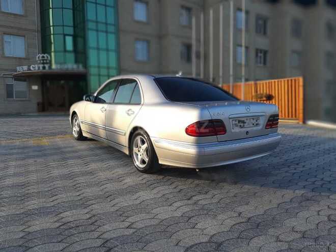 Mercedes E 240 2000, 230,000 km - 2.4 l - Bakı