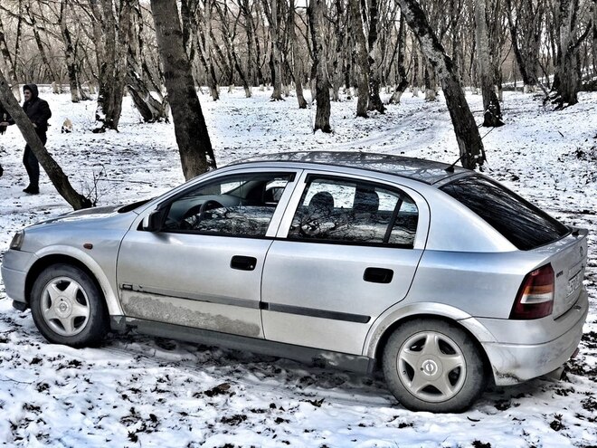 Opel Astra 1998, 380,000 km - 2.0 l - Bakı