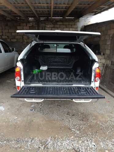 Mitsubishi L200 2015, 113,000 km - 2.5 l - Bakı