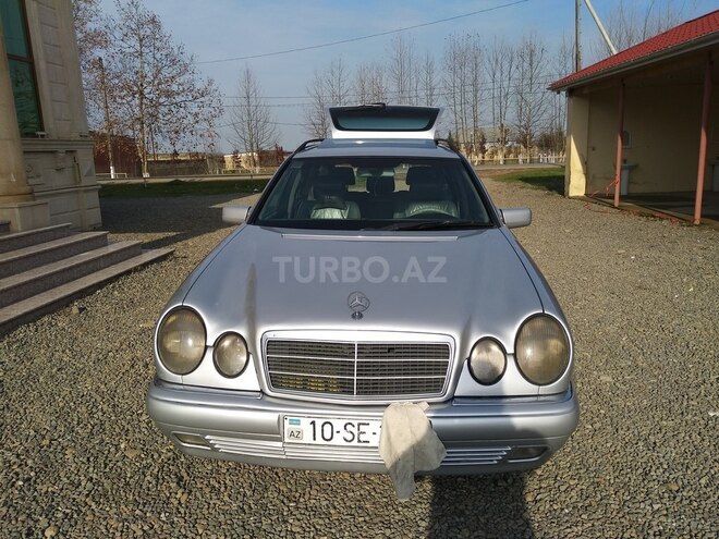 Mercedes E 300 1998, 200,000 km - 3.0 l - Bakı