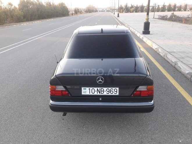 Mercedes E 200 1990, 453,000 km - 2.0 л - Göyçay