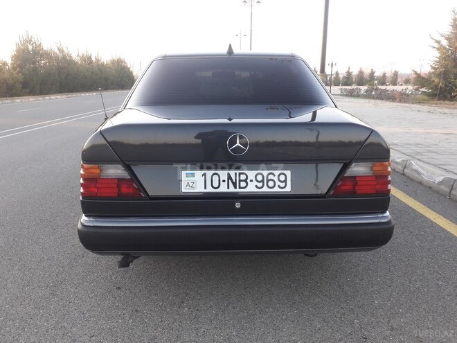 Mercedes E 200 1990, 453,000 km - 2.0 л - Göyçay