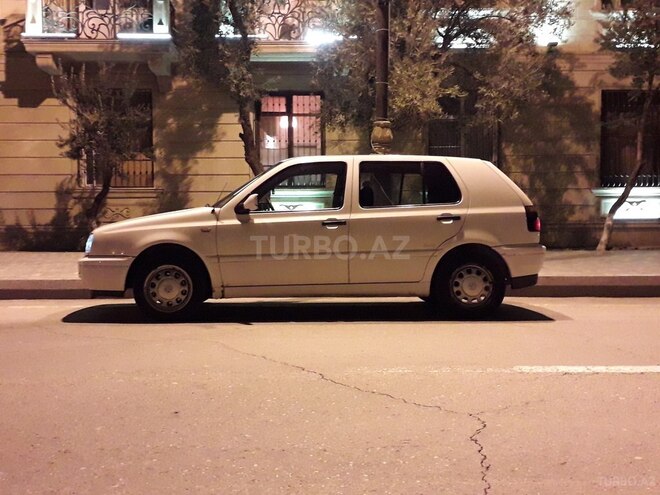 Volkswagen Golf 1997, 360,000 km - 1.8 l - Sumqayıt