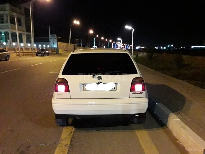 Volkswagen Golf 1997, 360,000 km - 1.8 l - Sumqayıt