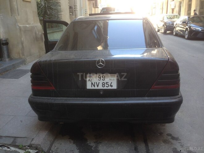 Mercedes C 220 1994, 300,000 km - 2.2 l - Bakı