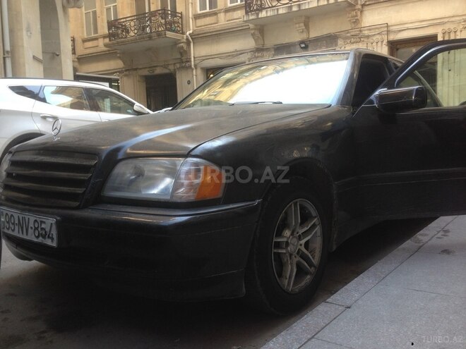 Mercedes C 220 1994, 300,000 km - 2.2 l - Bakı