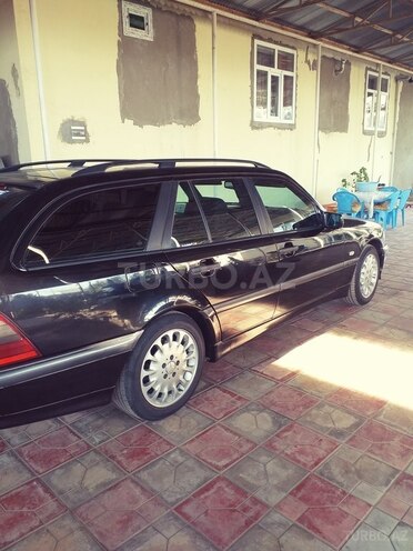 Mercedes C 220 2000, 266,000 km - 2.2 л - Biləsuvar