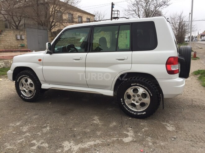 Mitsubishi Pajero io 1999, 197,000 km - 1.8 l - Bakı