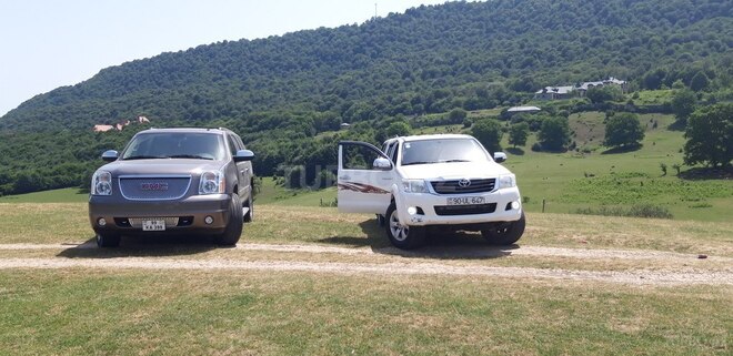 Toyota Hilux 2013, 243,000 km - 2.5 л - Bakı