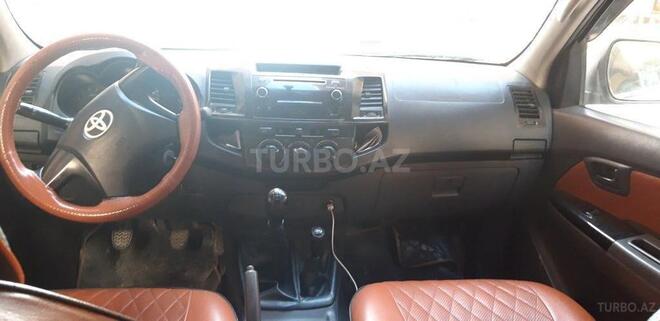 Toyota Hilux 2013, 243,000 km - 2.5 л - Bakı