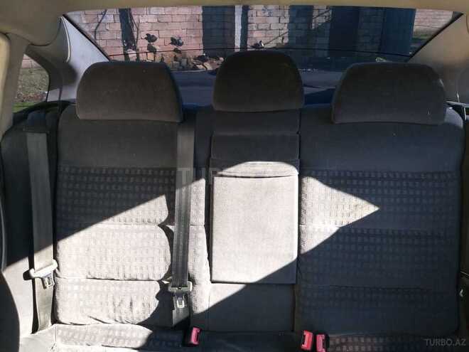 Volkswagen Passat 2001, 208,000 km - 1.8 l - Masallı