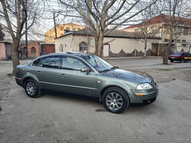 Volkswagen Passat 2002, 210,411 km - 1.8 l - Gəncə