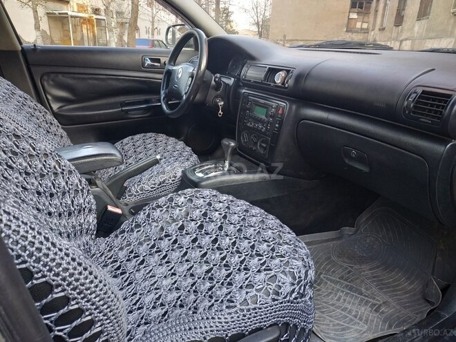Volkswagen Passat 2002, 210,411 km - 1.8 l - Gəncə