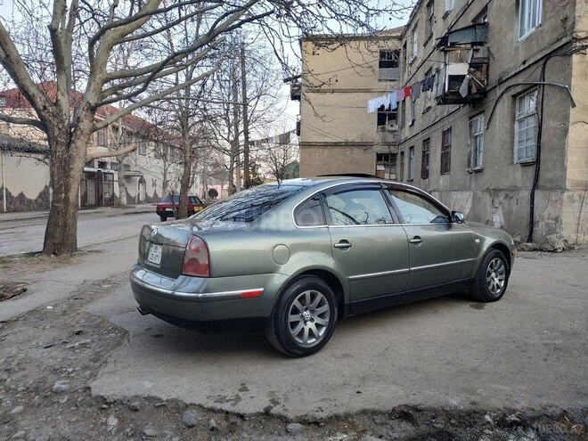Volkswagen Passat 2002, 210,411 km - 1.8 l - Gəncə