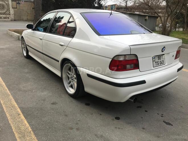 BMW 525 2001, 282,000 km - 2.5 l - Bakı