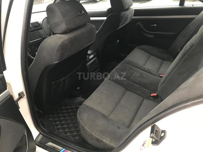 BMW 525 2001, 282,000 km - 2.5 l - Bakı