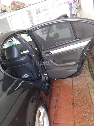 BMW 325 2005, 240,000 km - 2.5 l - Bakı