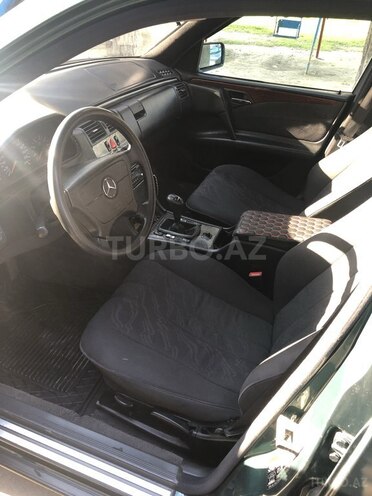 Mercedes E 200 1999, 470,000 km - 2.0 l - Bakı