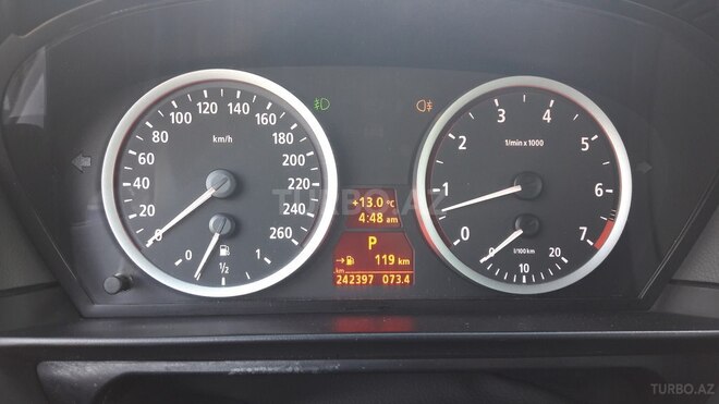 BMW 525 2004, 242,300 km - 2.5 l - Bakı