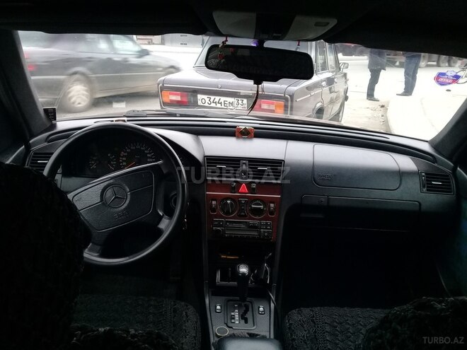 Mercedes C 200 1995, 500,000 km - 2.0 л - Sabirabad
