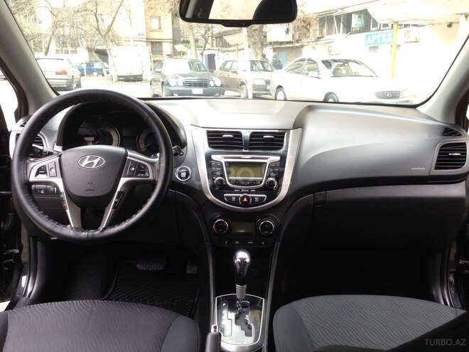 Hyundai Accent 2013, 124,000 km - 1.6 l - Bakı