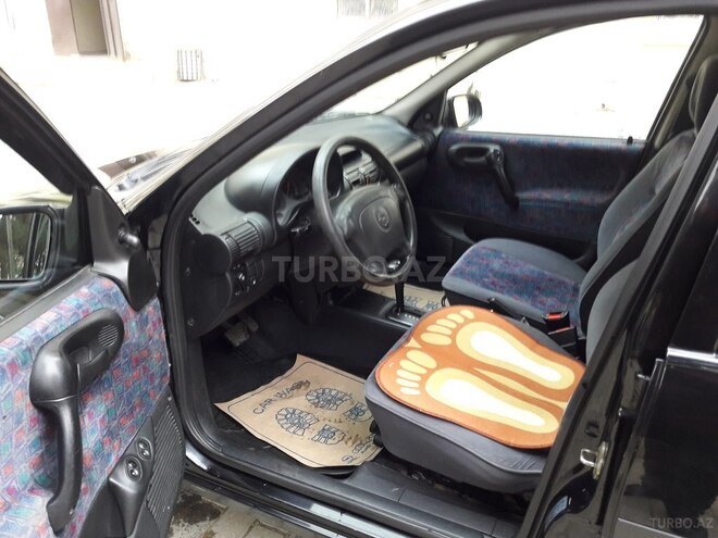 Opel Vita 1999, 131,000 km - 1.4 l - Bakı
