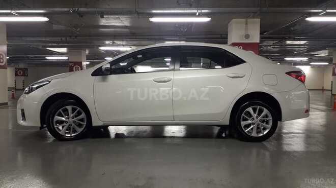 Toyota Corolla 2015, 72,000 km - 1.6 л - Bakı
