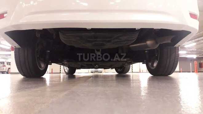 Toyota Corolla 2015, 72,000 km - 1.6 л - Bakı