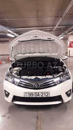 Toyota Corolla 2015, 72,000 km - 1.6 л - Bakı