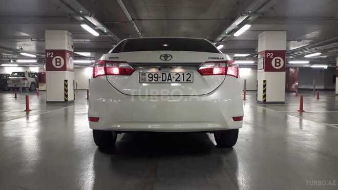 Toyota Corolla 2015, 72,000 km - 1.6 л - Bakı