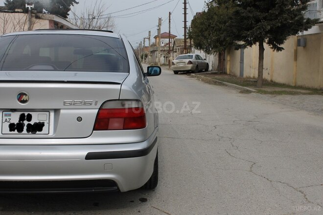 BMW 525 1999, 245,000 km - 0.3 л - Sumqayıt