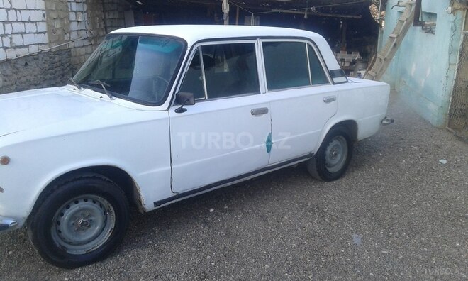 LADA (VAZ) 21011 1973, 275,000 km - 1.5 l - Qazax