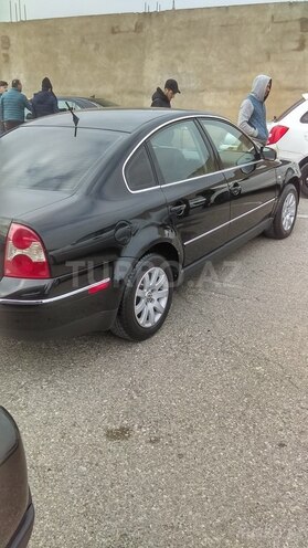 Volkswagen Passat 2003, 215,500 km - 1.8 l - Bakı