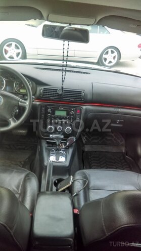 Volkswagen Passat 2003, 215,500 km - 1.8 l - Bakı