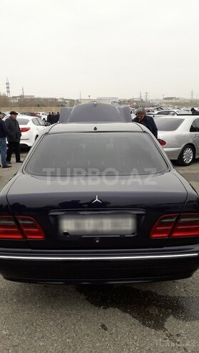 Mercedes E 220 2000, 258,000 km - 0.2 l - Bakı