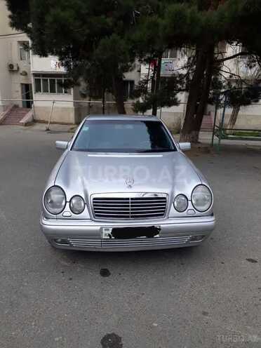 Mercedes E 220 1999, 384,300 km - 2.2 l - Bakı
