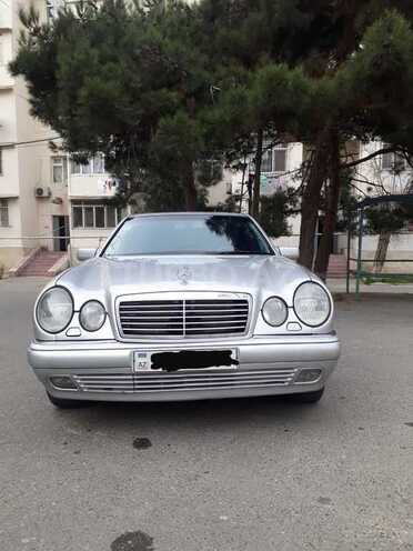Mercedes E 220 1999, 384,300 km - 2.2 l - Bakı