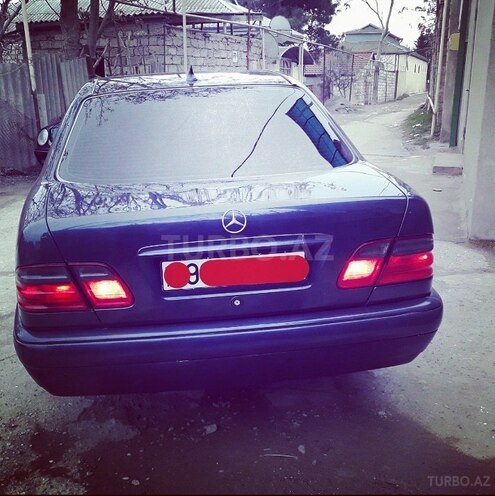 Mercedes E 230 1997, 320,000 km - 2.3 l - Bakı