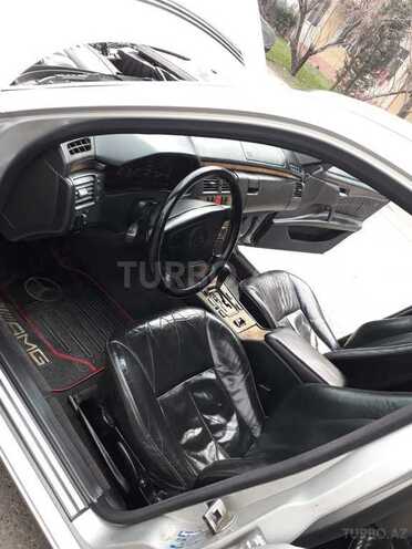 Mercedes E 220 1999, 384,300 km - 2.2 l - Bakı