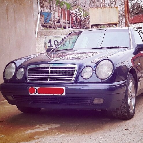 Mercedes E 230 1997, 320,000 km - 2.3 l - Bakı
