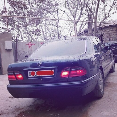 Mercedes E 230 1997, 320,000 km - 2.3 l - Bakı