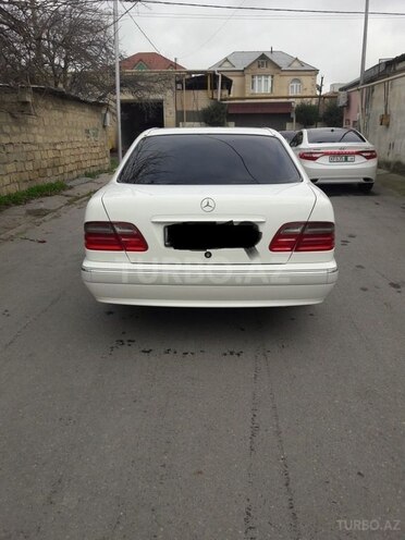 Mercedes E 280 1999, 240,000 km - 2.8 l - Bakı