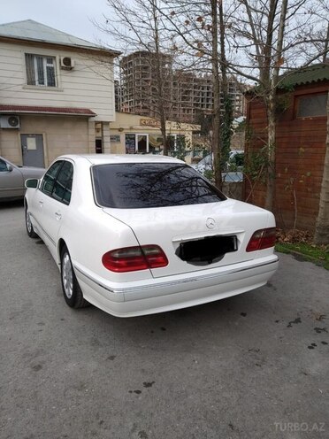 Mercedes E 280 1999, 240,000 km - 2.8 l - Bakı