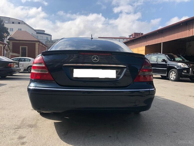 Mercedes E 240 2002, 203,000 km - 2.6 l - Bakı