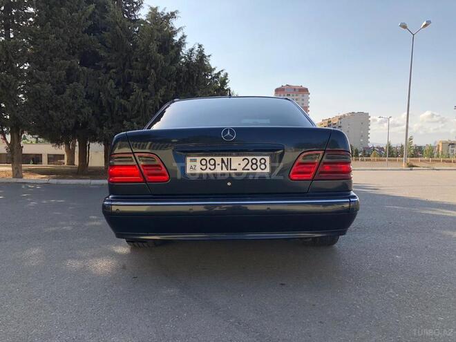 Mercedes E 320 2000, 245,000 km - 3.2 л - Bakı