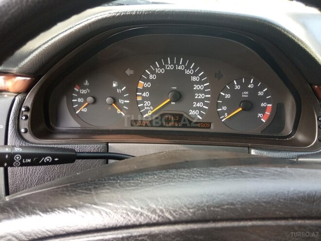 Mercedes E 240 1998, 130,000 km - 2.4 л - Ağdam