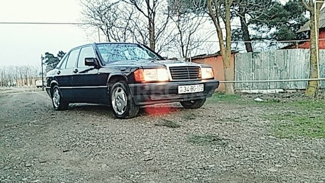 Mercedes 190 1993, 346,000 km - 2.0 l - Biləsuvar