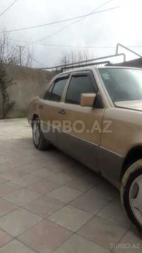 Mercedes E 250 1991, 987,896 km - 2.5 l - Bakı